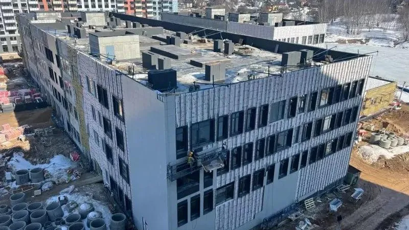 Стройготовность школы в Ленинском округе составляет больше 60%