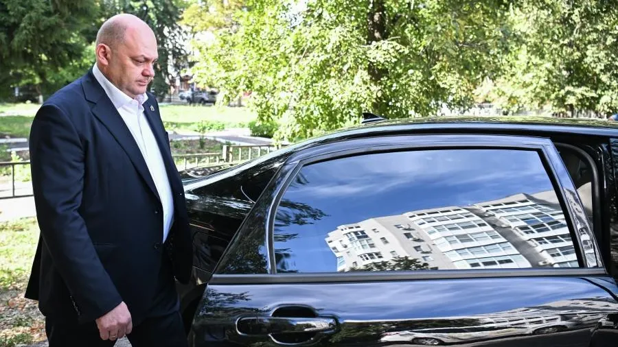 СМИ назвали причину задержания экс-губернатора Курской области Смирнова