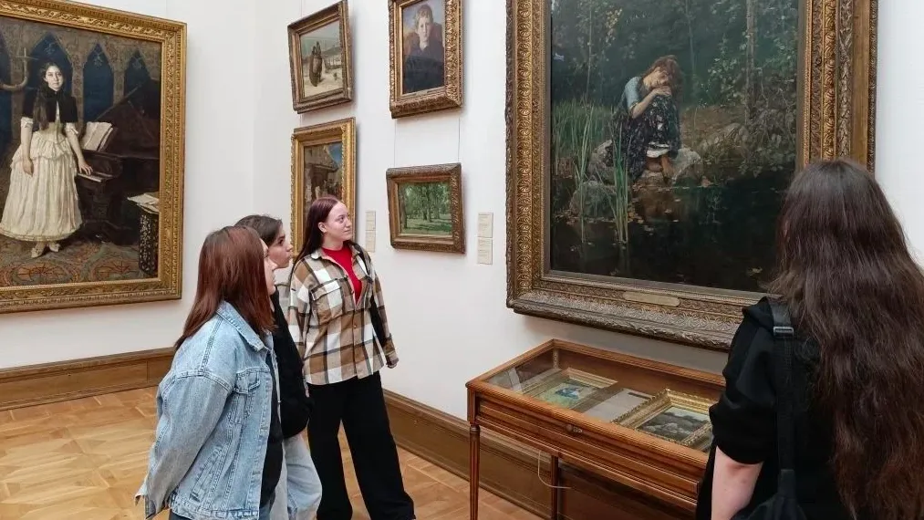 Студенты Одинцовского техникума посетили Третьяковскую галерею