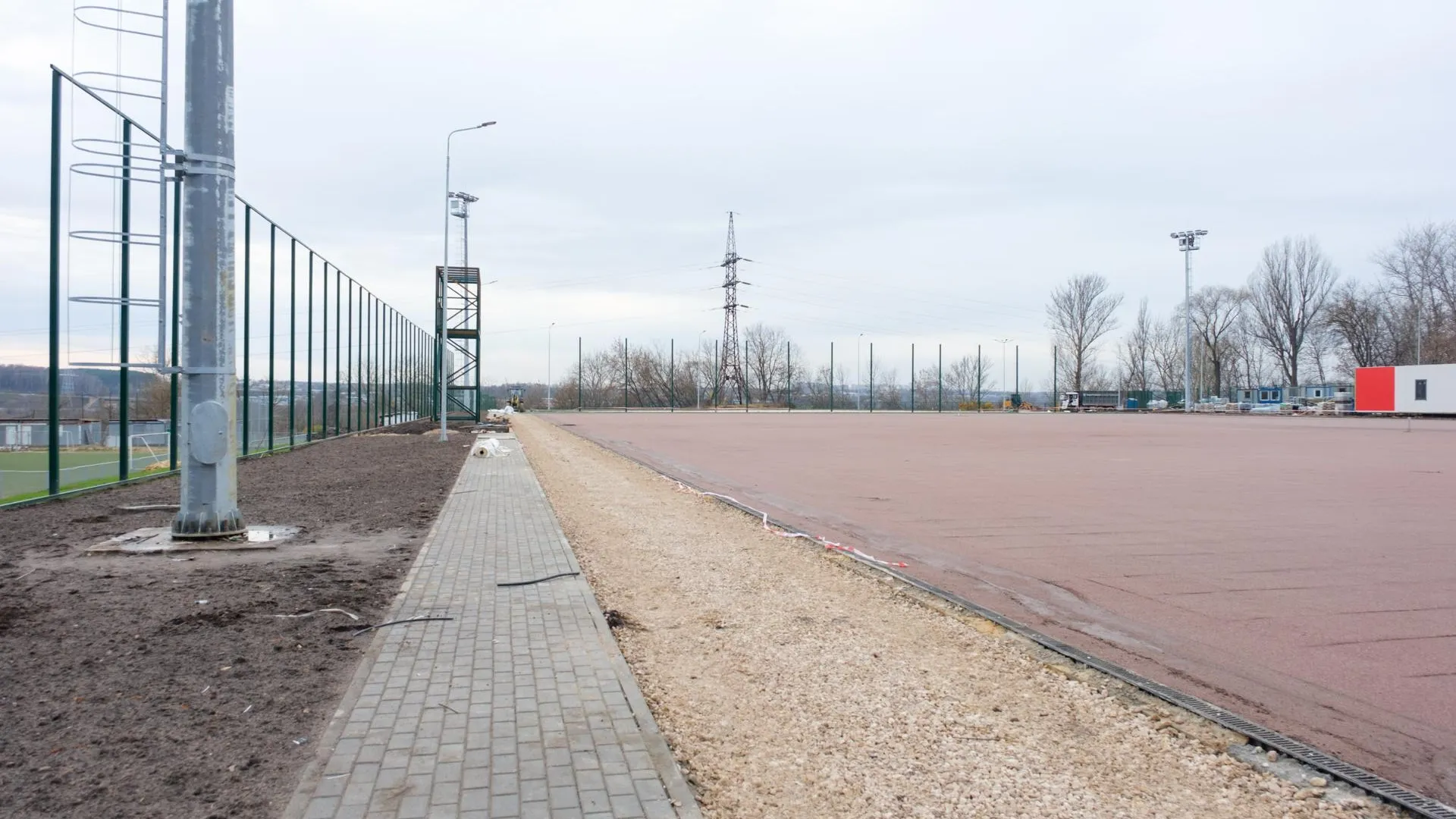 В Лыткарине завершается строительство центрального стадиона