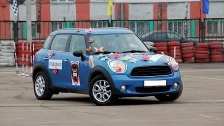 Самую нарядную машину выберут на конкурсе «Вело‑квадро‑автоледи» в Подольске в субботу