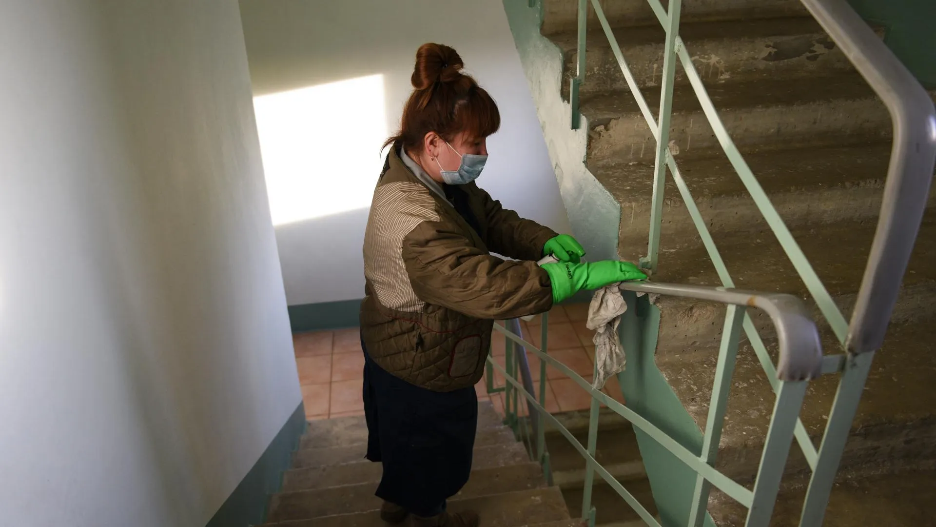 Коммунальщики Балашихи получили средства дезинфекции для санитарной обработки поверхностей