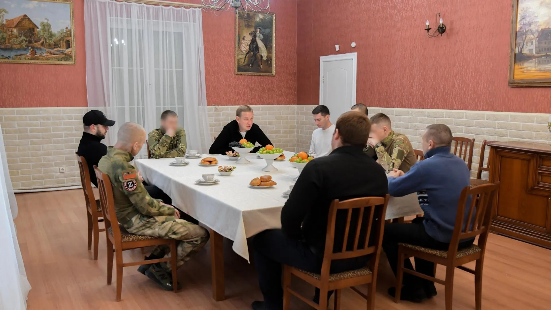 Временно исполняющий полномочия главы Дмитровского округа встретился с бойцами СВО