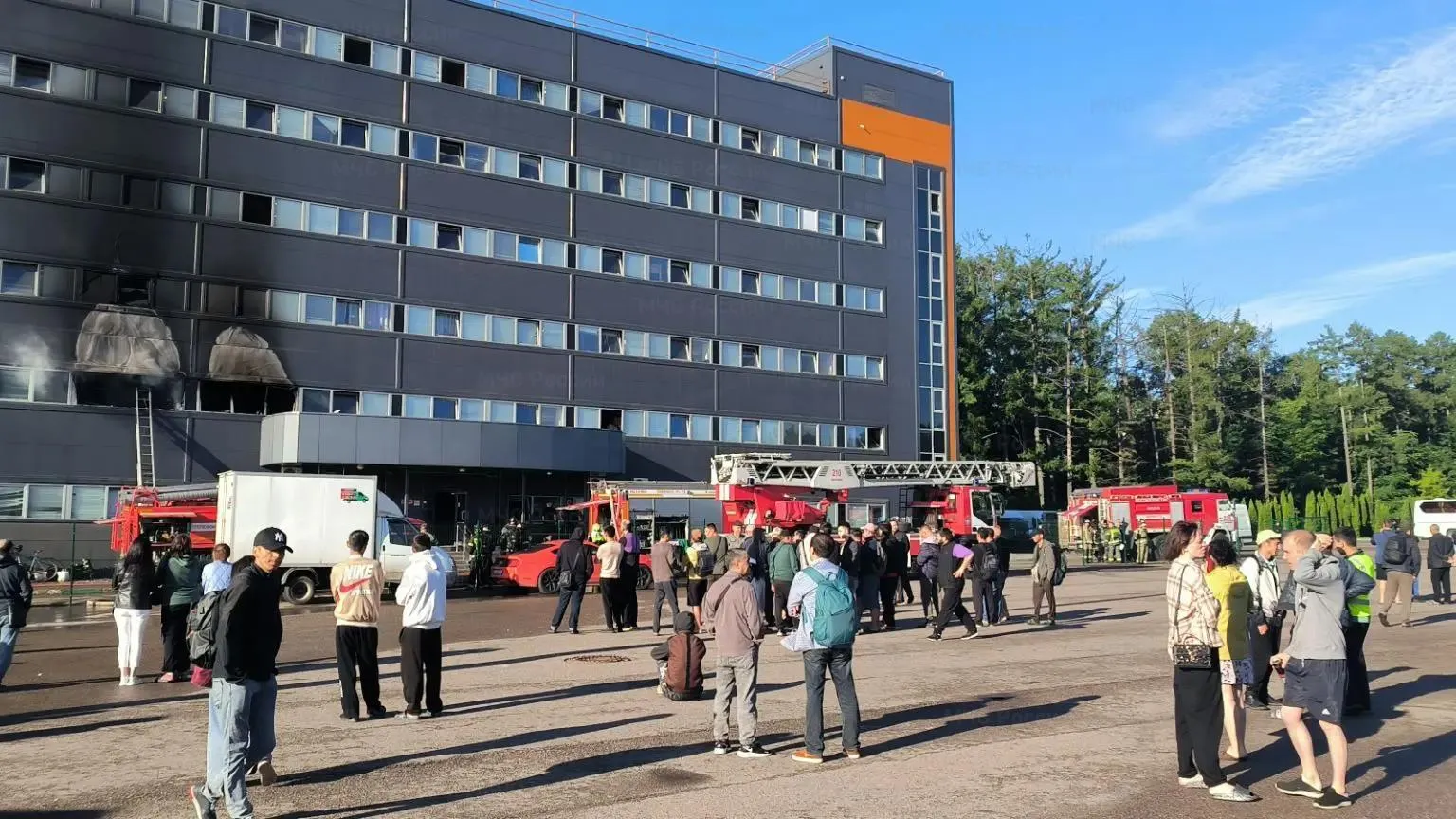 4 человека пострадали при пожаре в хостеле в подмосковных Мытищах