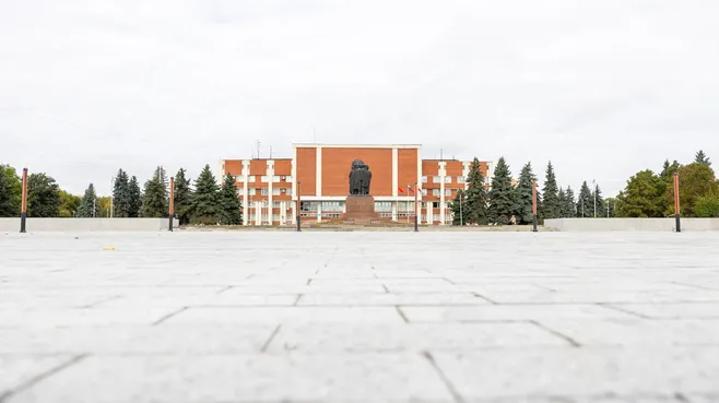 В Орехово-Зуеве завершают реконструкцию Октябрьской площади