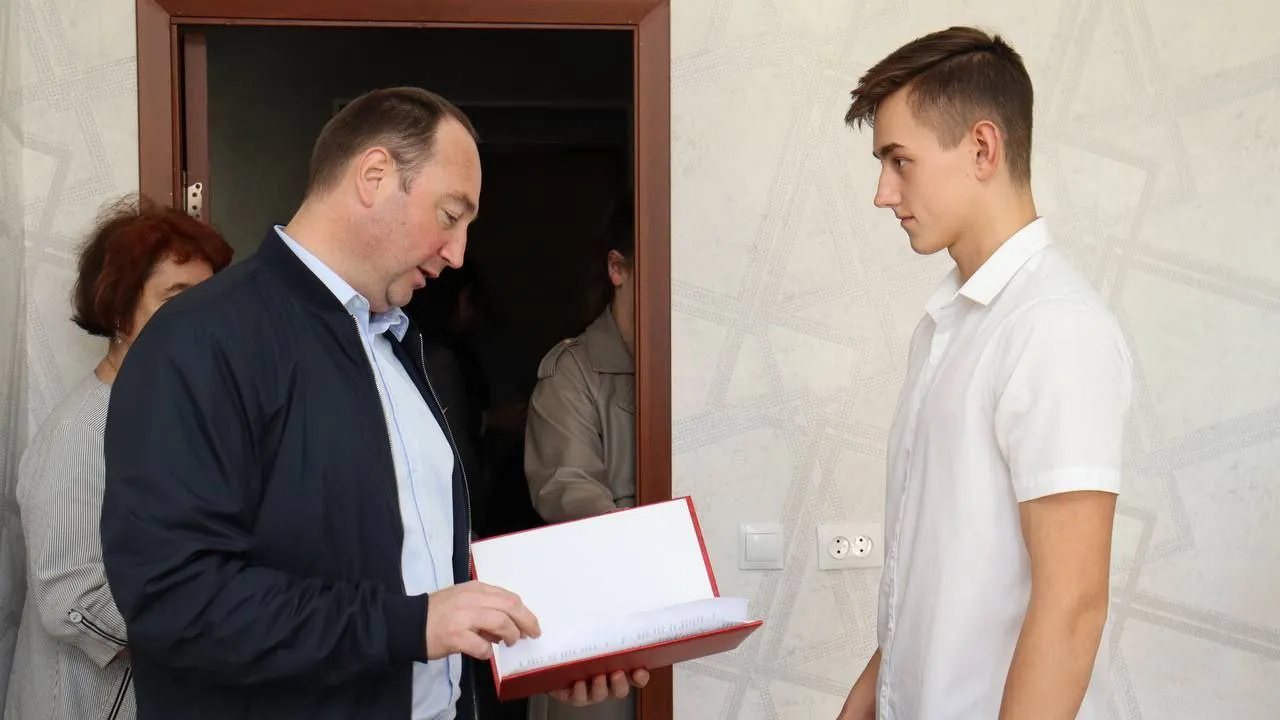 Сирота из Ступина получил однокомнатную квартиру