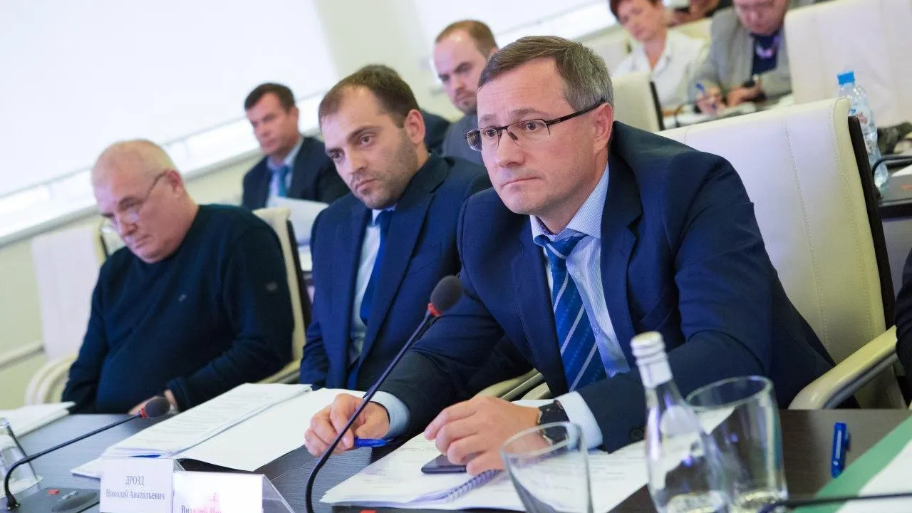 Нарколог Подмосковья объяснил опасность перехода с обычных сигарет на электронные