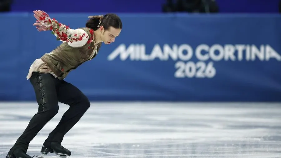 Фигурист с дипломом медбрата: кто такой Петр Гуменник, как он попал на Олимпиаду и почему его заставили менять музыку