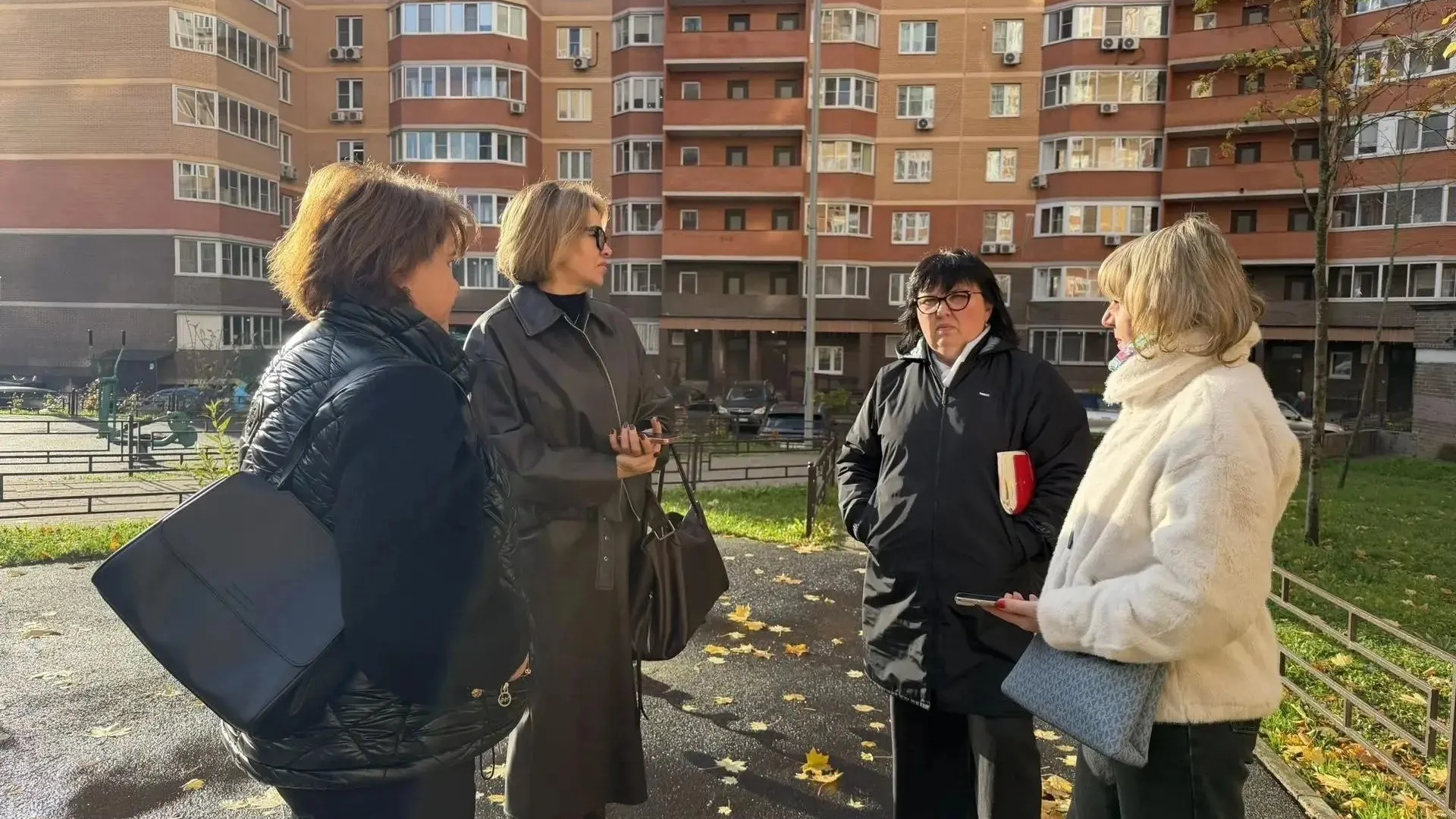 В Ленинском округе обсудили парковочные места для бойцов с инвалидностью