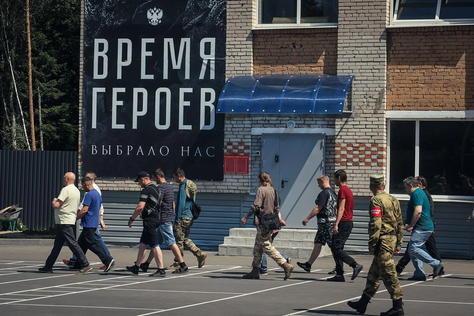 Евгений Дудин