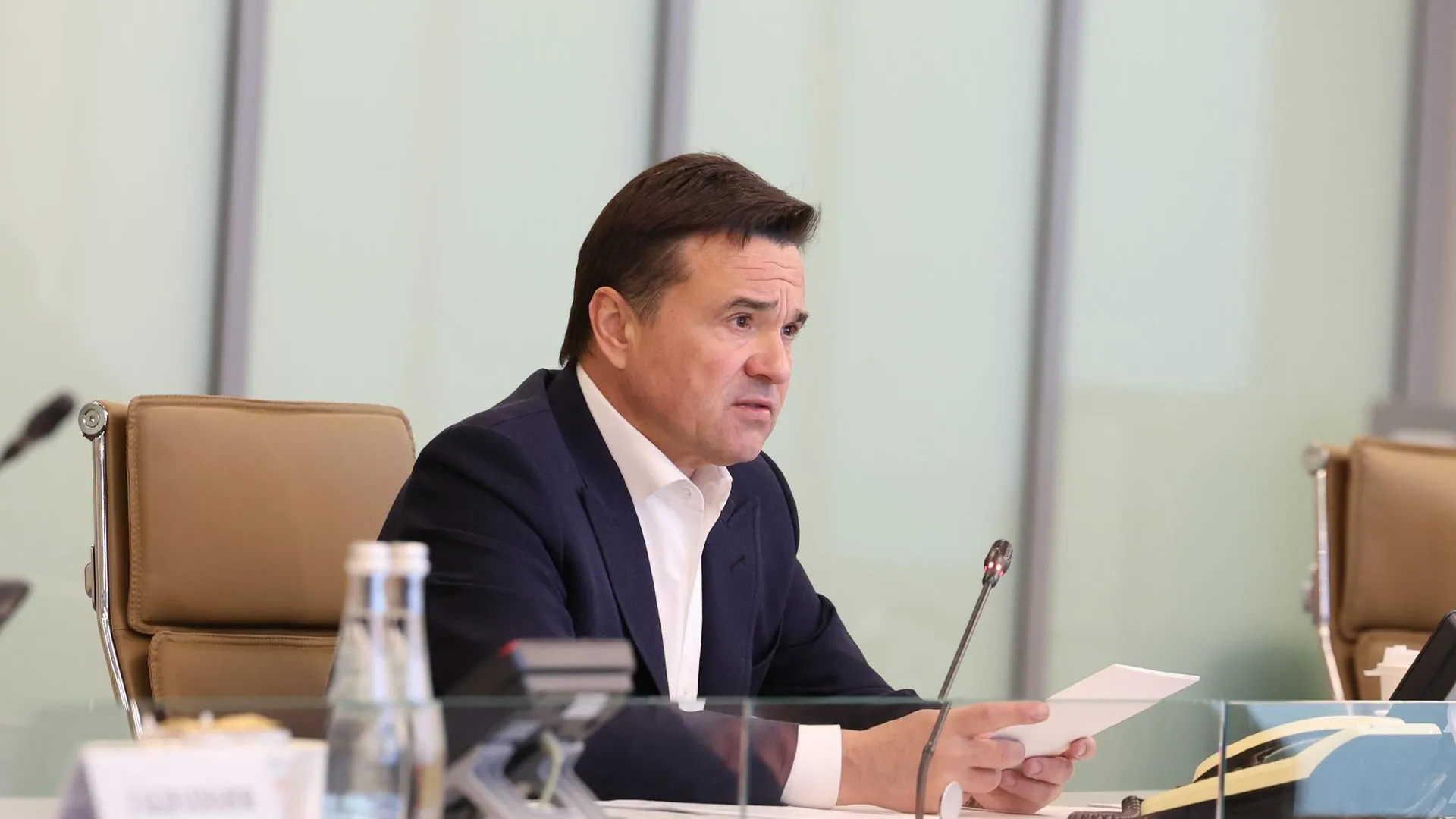 Андрей Воробьев поблагодарил социальные службы и волонтеров за помощь ветеранам