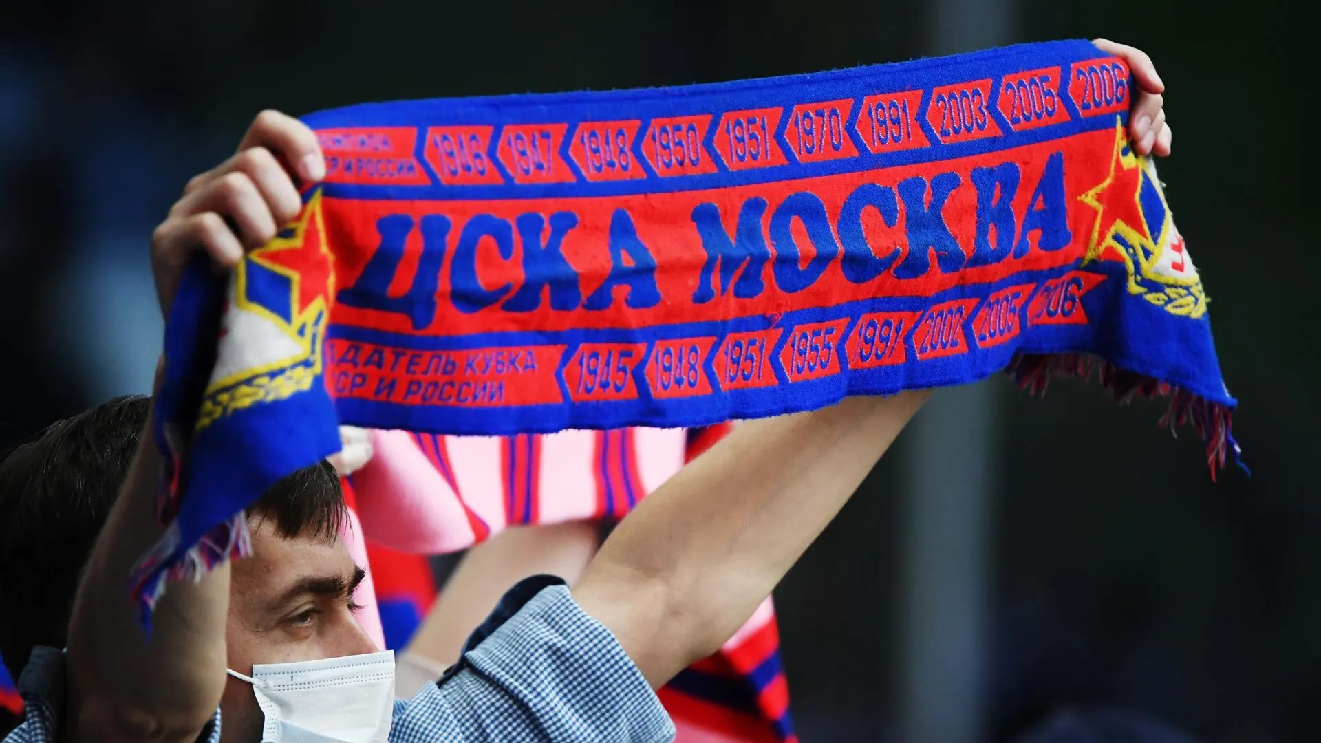 Путин подписал закон о вводе Fan ID для спортивных болельщиков