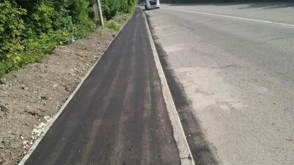В Богородском округе обустроили тротуар на Носовихинском шоссе