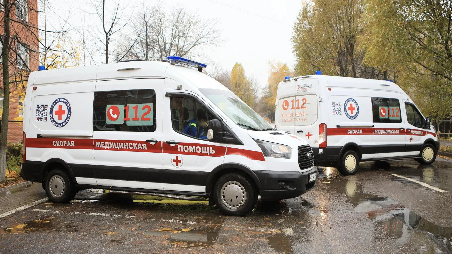 Два новых автомобиля вышли на линию скорой помощи в Королеве