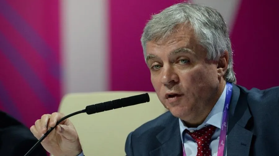 Вице-президент «Транснефти» Андрей Бадалов выпал из окна и разбился