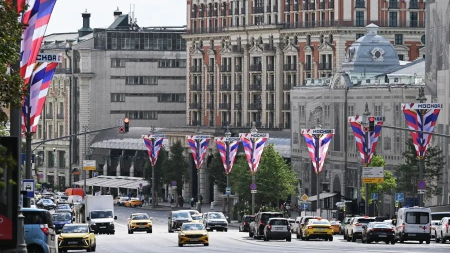 Москву украсили ко Дню города