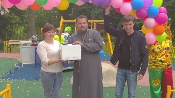 Помощник депутата Мособлдумы навестил детей в хосписе в Домодедове