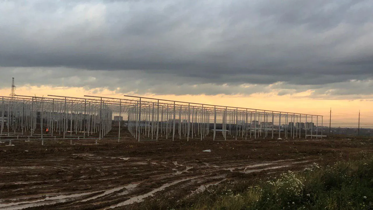 Крупный тепличный комплекс начали строить в Воскресенске