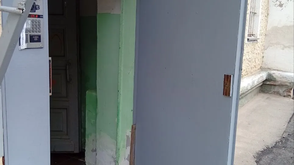 Коммунальщики Подмосковья выполнили локальный ремонт подъездов МКД