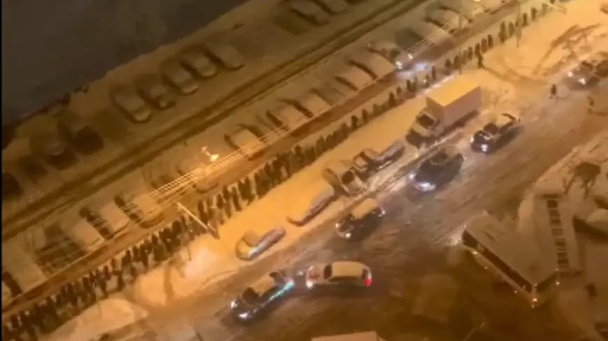 Жители Путилкова в Красногорске пожаловались на часовые очереди на маршрутку