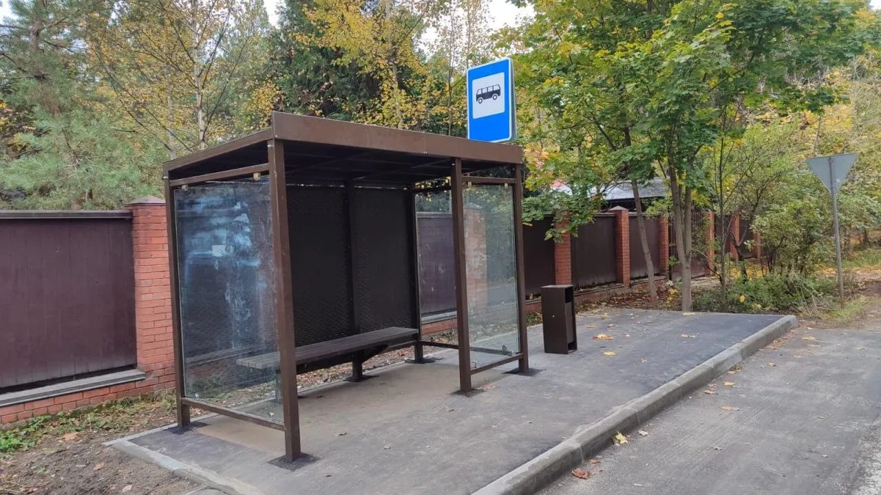 Автобусная остановка появилась возле школы № 98 в Кратово Раменского округа