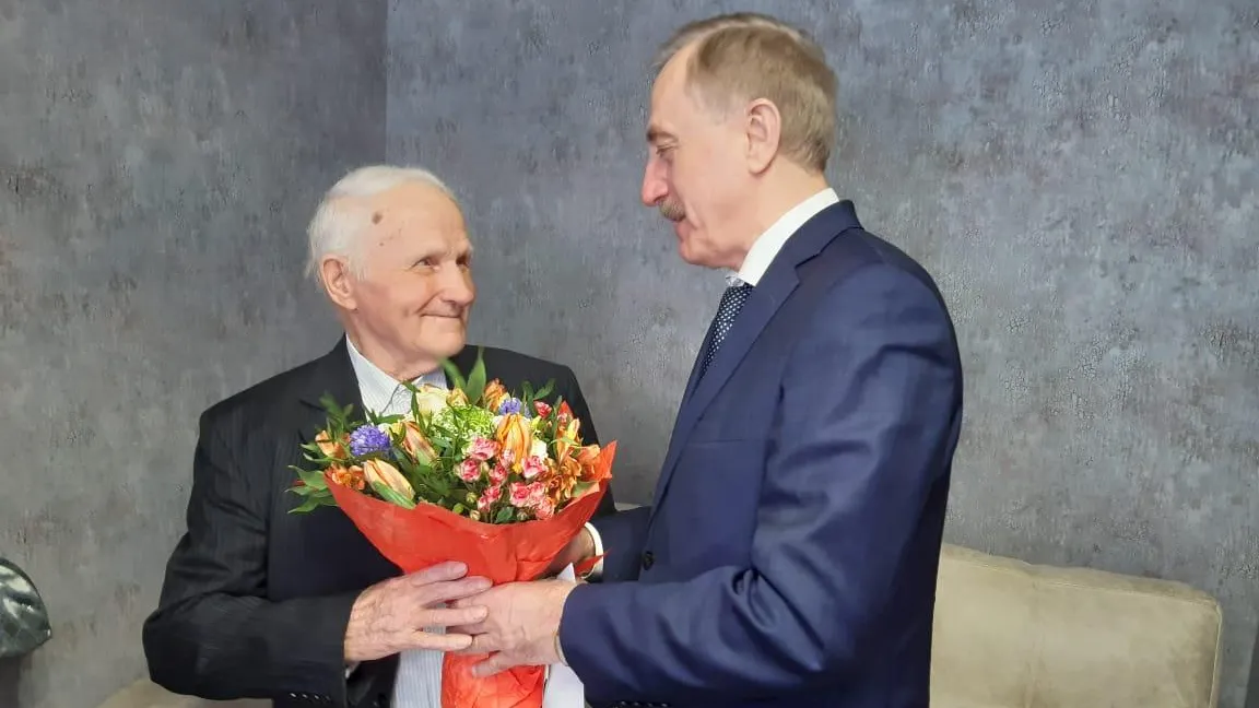 Глава Люберец поздравил ветерана ВОВ с 95‑летием