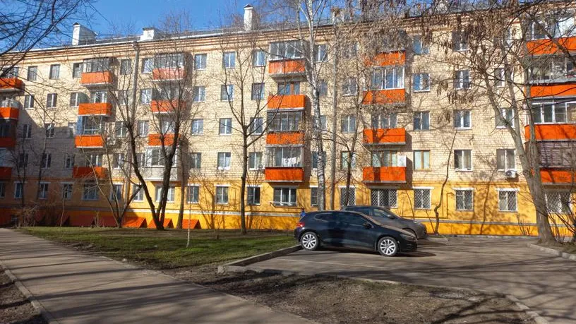 Депутаты хотят раскрасить хрущевки в яркие цвета — девелоперы бьют тревогу