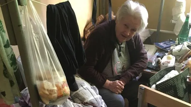Волонтеры Подольска помогли пожилой женщине, оставшейся без жилья