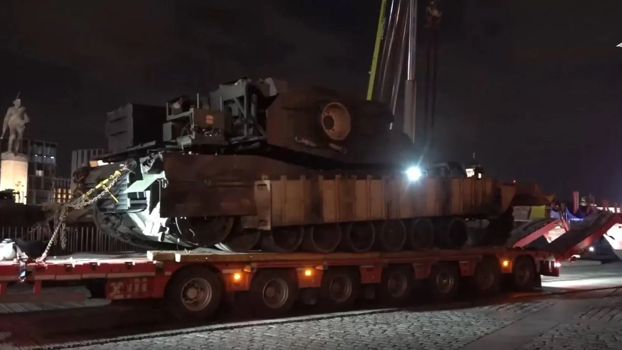 Захваченный в зоне СВО Abrams привезли на выставку трофейной техники в Москве
