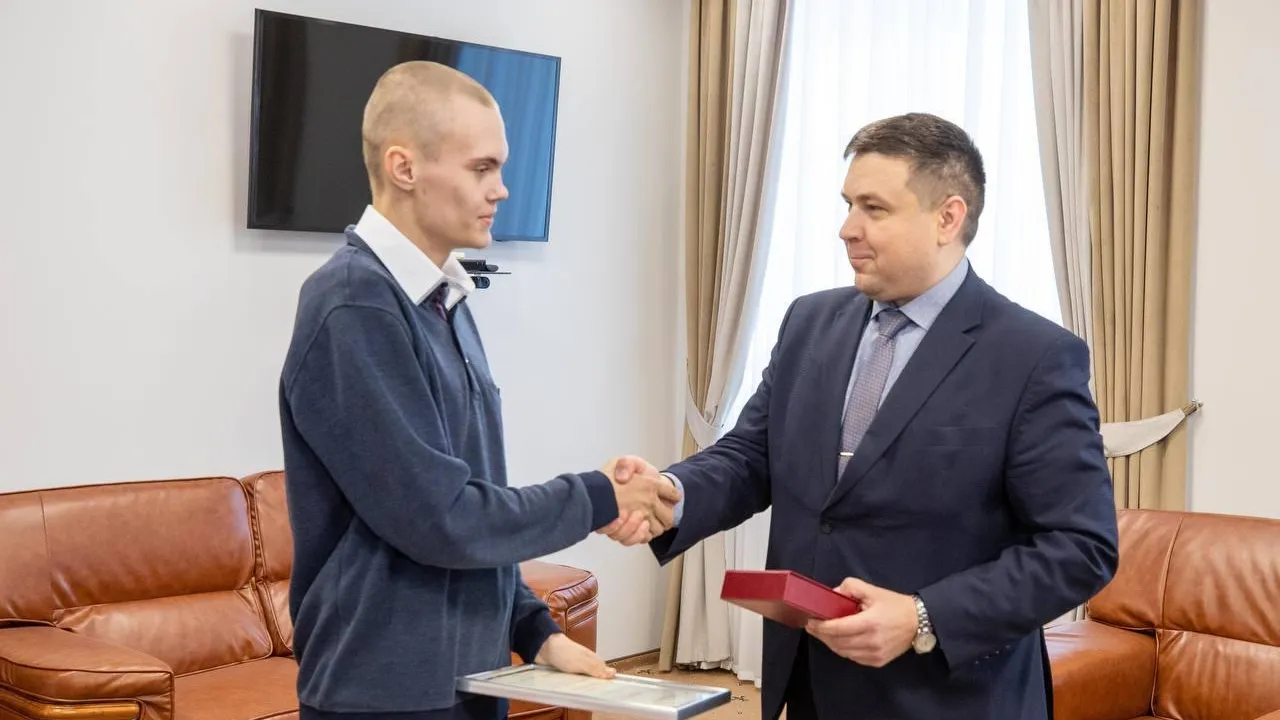 В Подольске ключи от квартиры вручили еще одному сироте