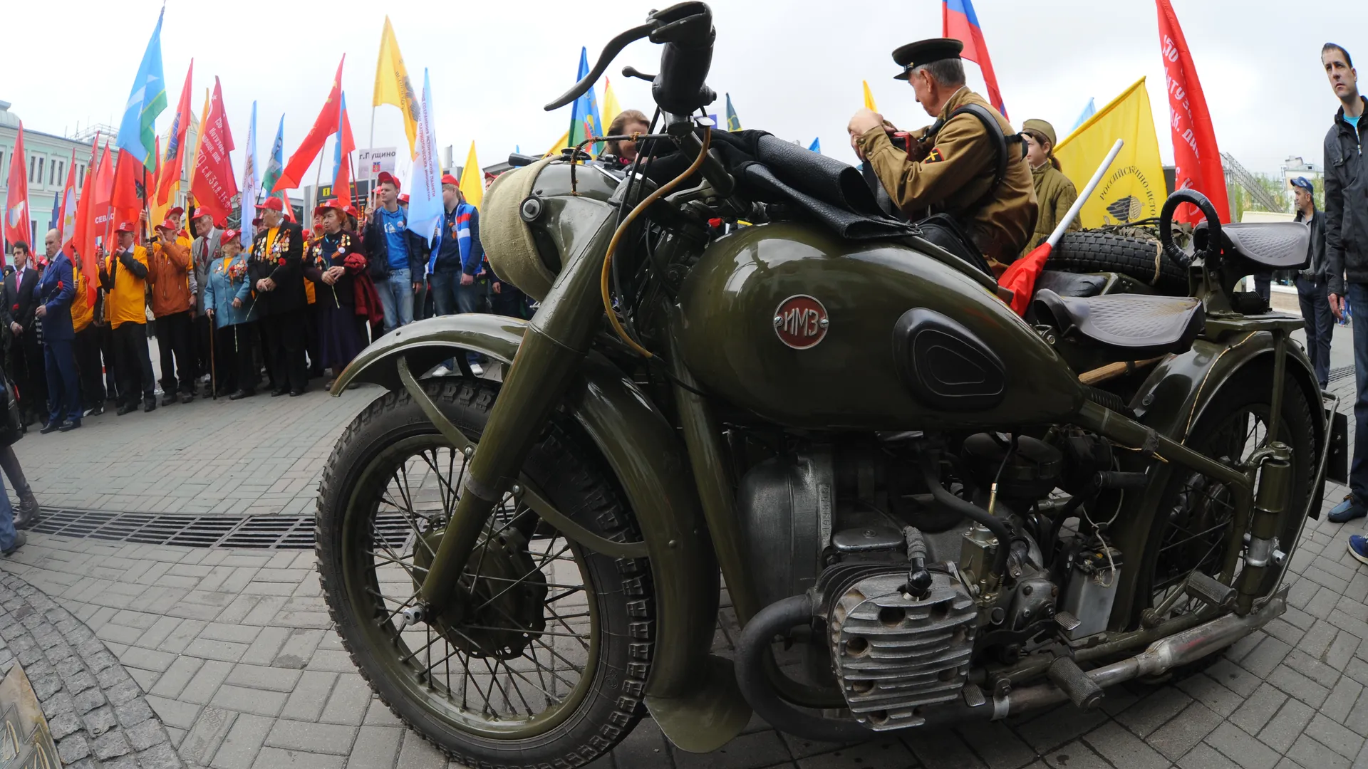 В Подмосковье прошел автопробег «Дорогами Победы»