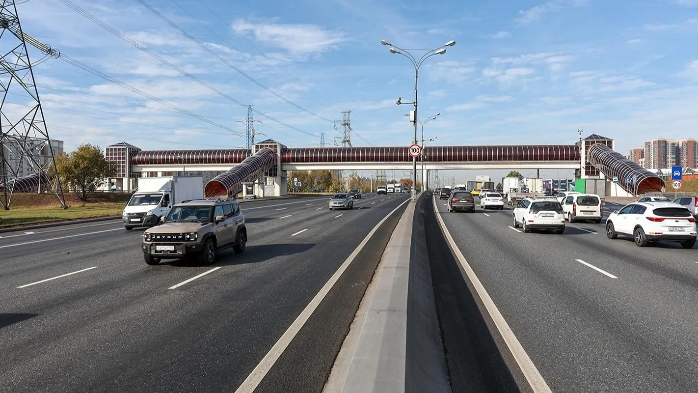 В столице отремонтируют 28 надземных пешеходных переходов