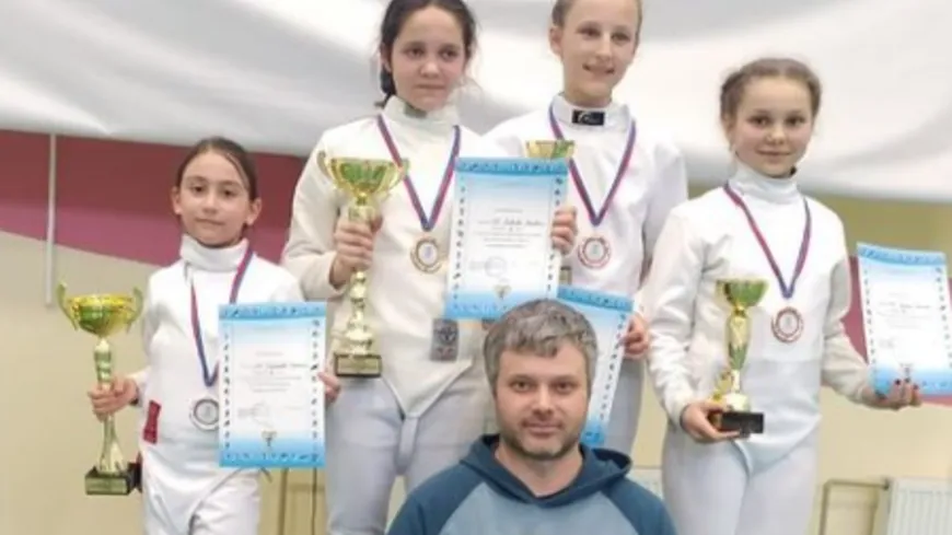 Спортсменка из Люберец завоевала серебро на турнире по фехтованию