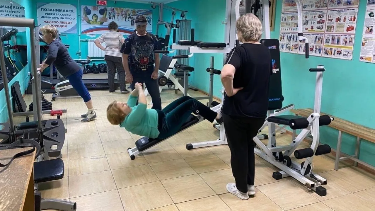 На спортбазе в Щелкове проходят общие спортивные занятия в рамках «Активного долголетия»