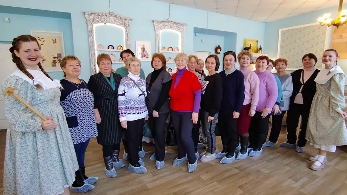 Долголеты Орехово-Зуевского округа побывали в музее «Чай с вареньем» в Ликино-Дулеве