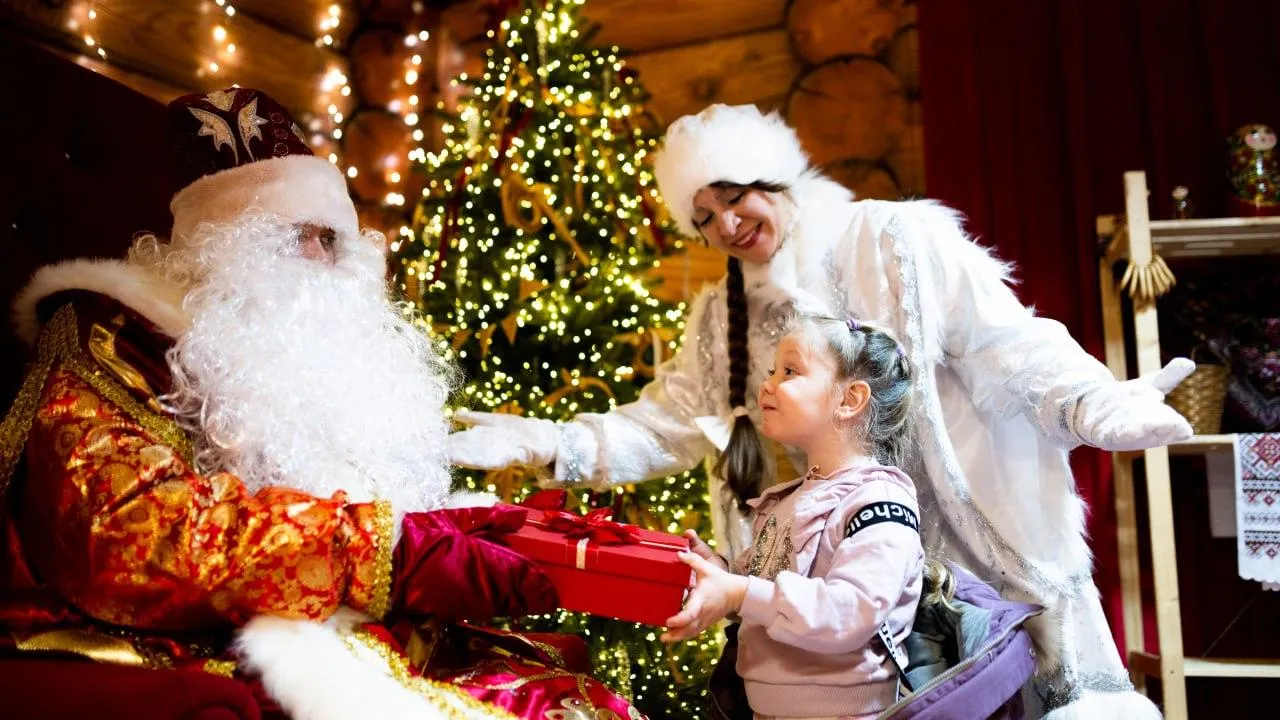 Резиденции Деда Мороза в Подмосковье: мастер-классы, игры, хороводы и письма с желаниями