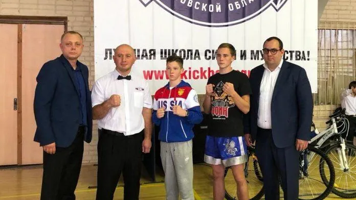 Чемпионат и первенство Подмосковья по кикбоксингу стартовали в Подольске