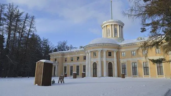 В Красногорске продолжается реставрация Дворца усадьбы «Архангельское»