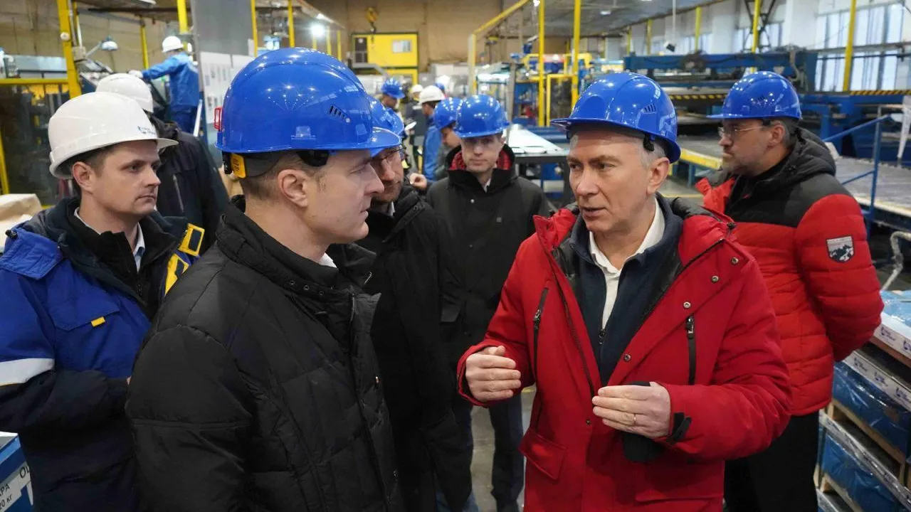 Глава Люберец ознакомился с работой группы компаний ООО ПК «Стальпрокат»