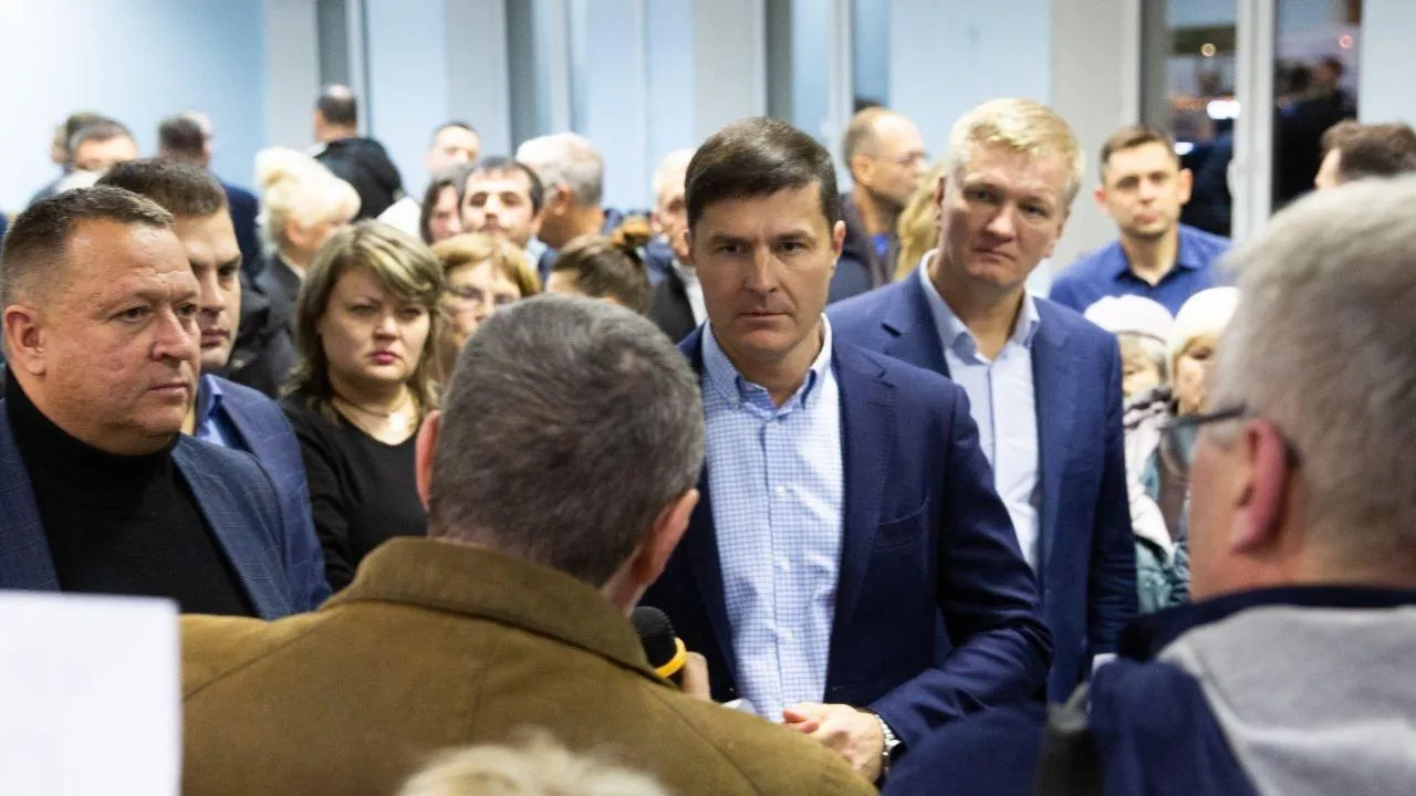 Владимир Волков ответил на вопросы жителей Люберец на выездной администрации