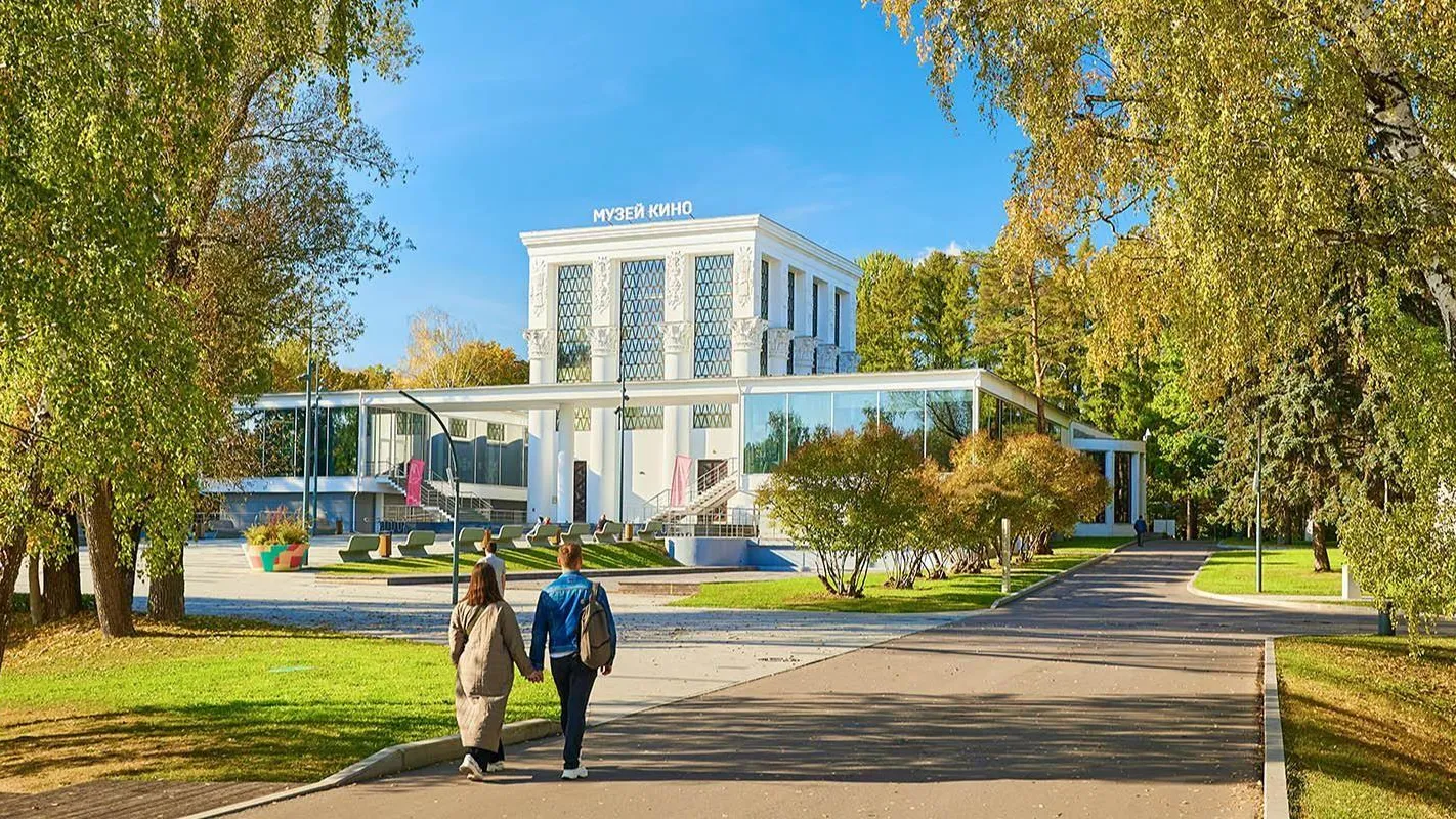 Бойцы СВО с семьями смогут посетить бесплатные экскурсии на ВДНХ 19–25 октября