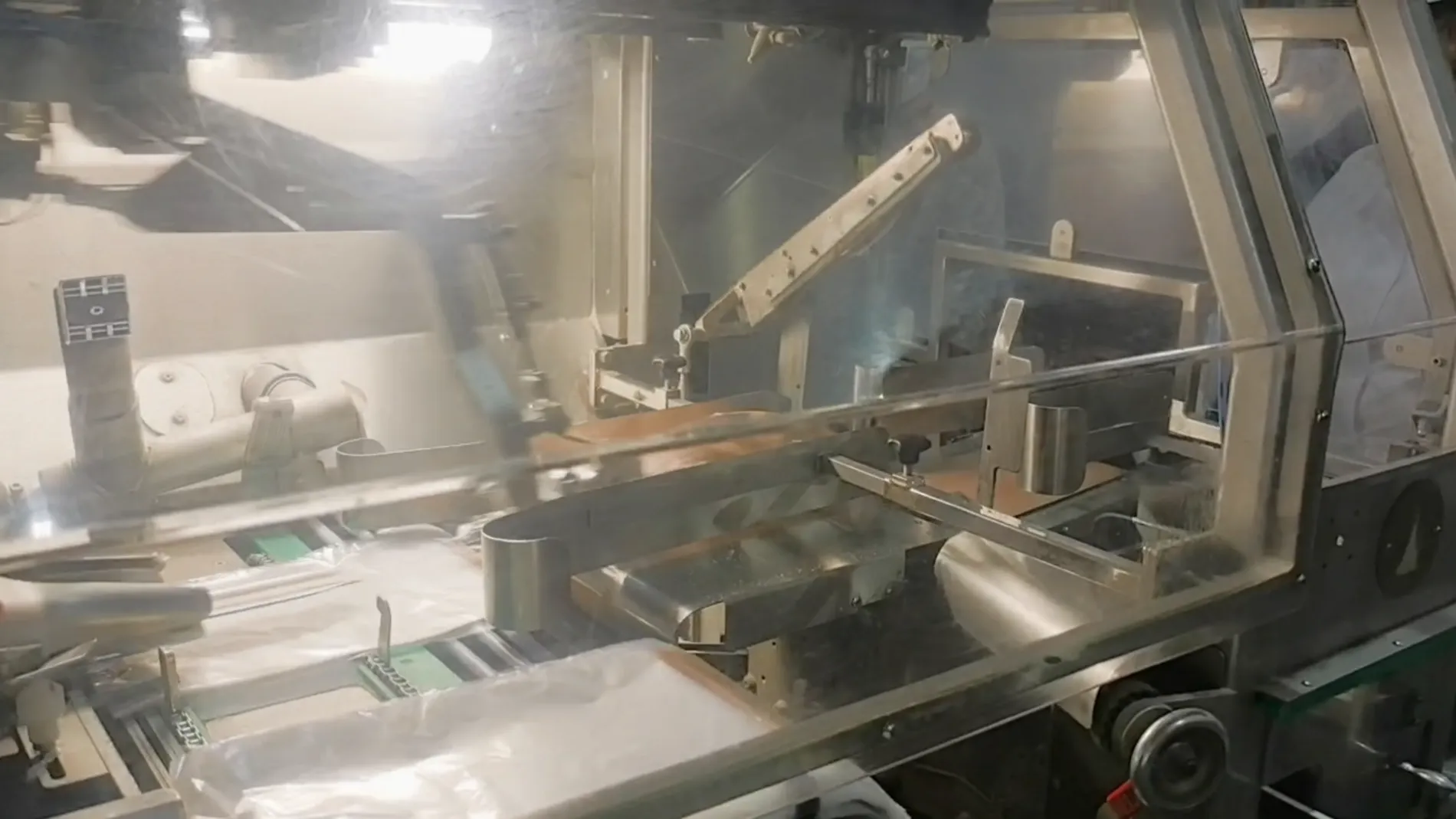 В Павловском Посаде ветераны СВО посетили хлебозавод