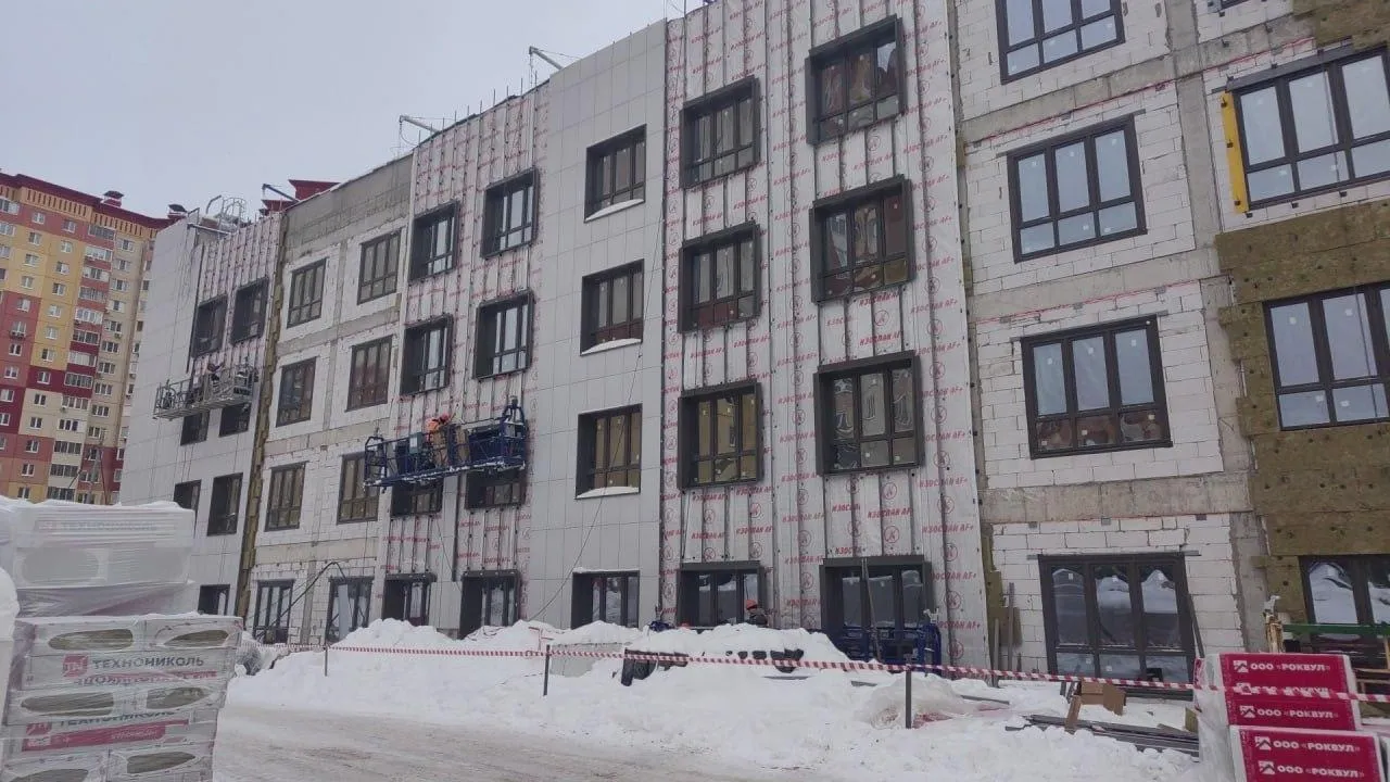 В Люберцах начались фасадные работы на строящейся школе в ЖК «Новые Островцы»