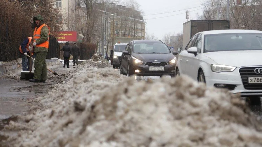 Высота сугробов в Московском регионе уменьшилась до 6–8 см