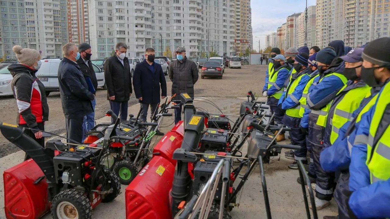 Недостаток уборочной техники к зиме выявили в УК Люберец