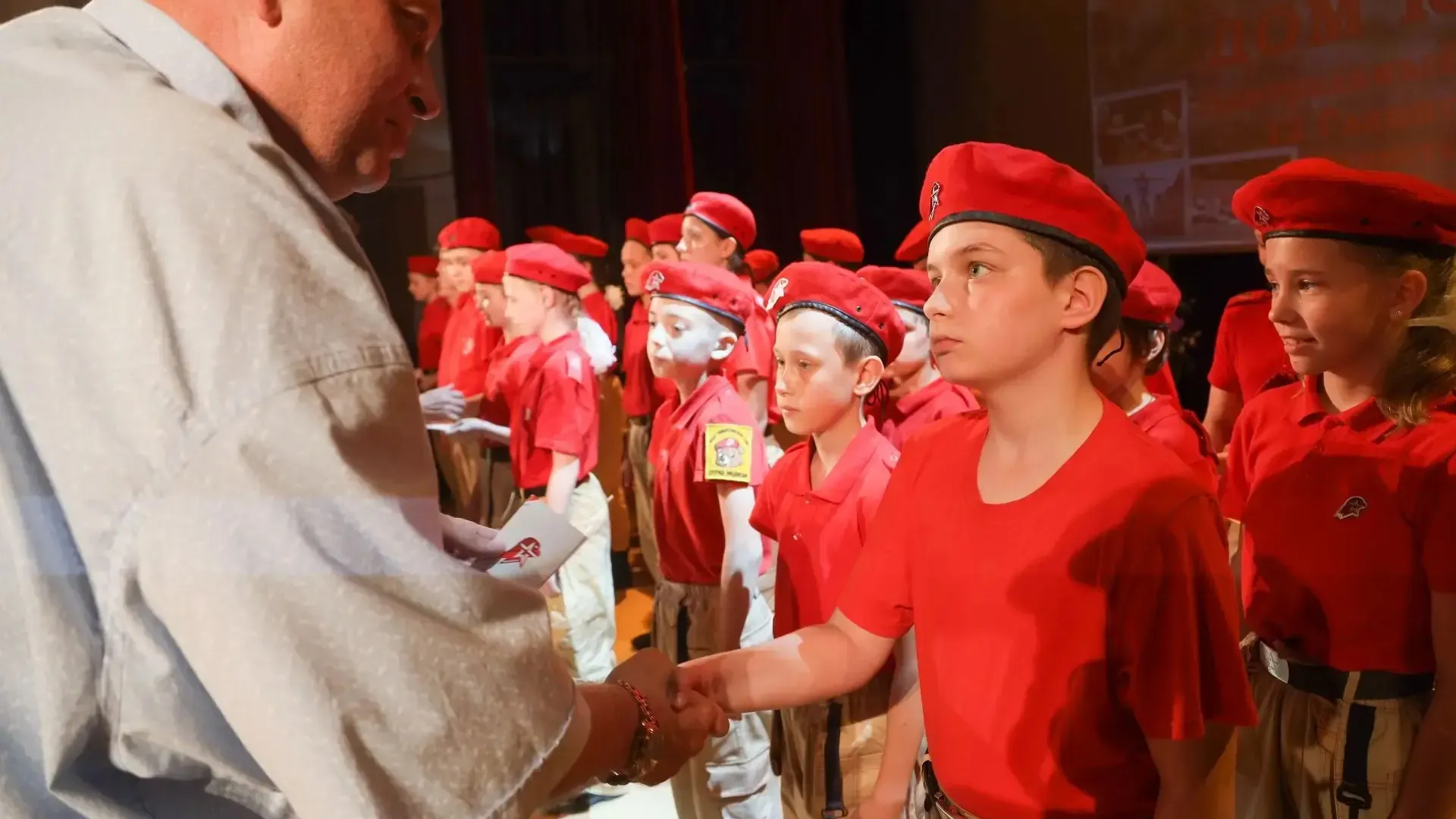 Юнармейцев Сергиева Посада отметили наградами в честь 10-летия военно-патриотического движения