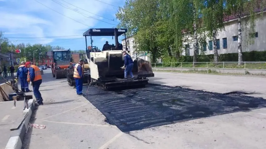 На одной из улиц Высоковска в Клину восстановили разрушенное дорожное покрытие