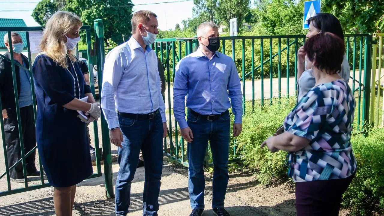 Каратаев проконтролировал, как отрабатываются обращения жителей Каширы