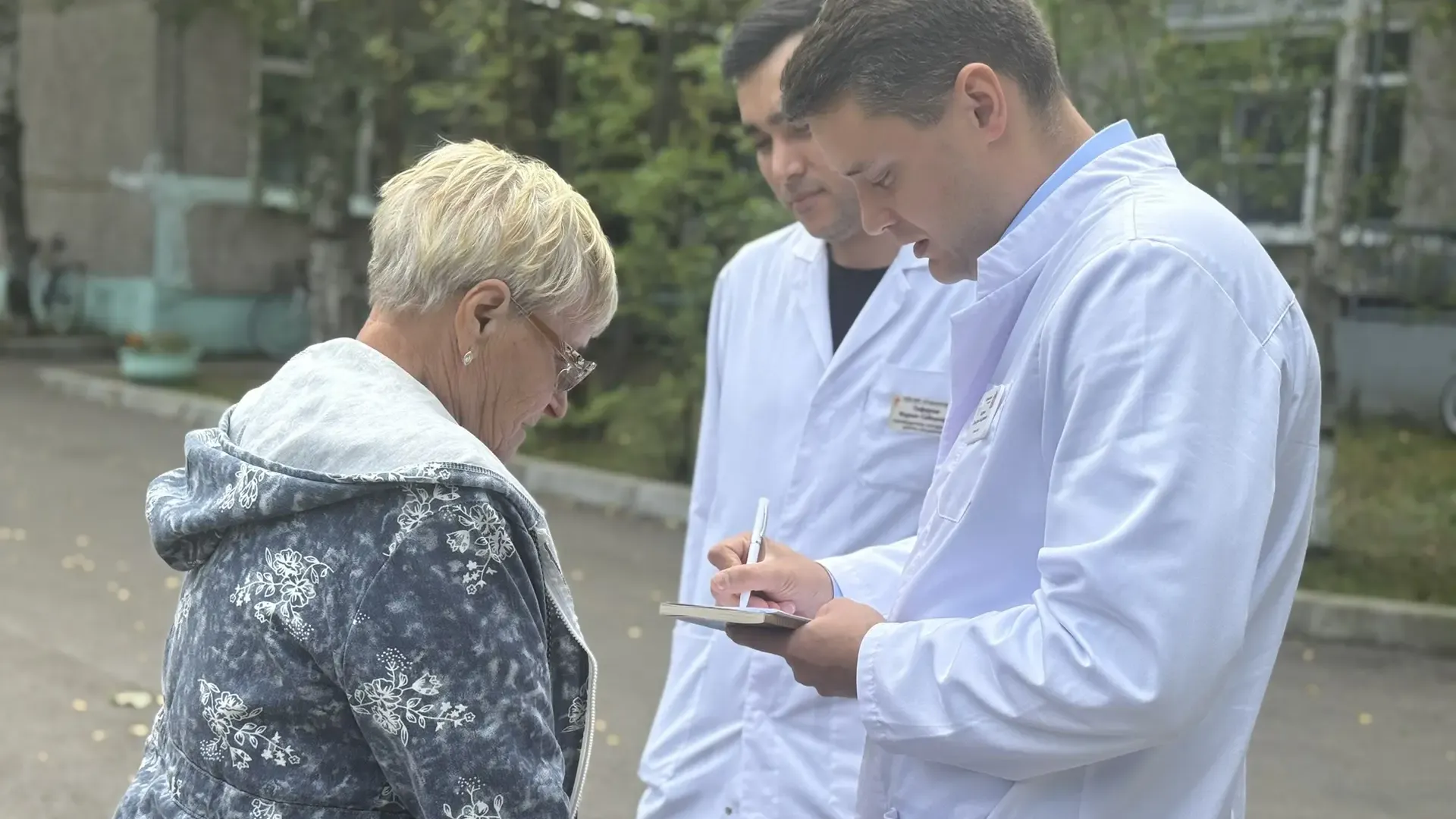 Главврач Егорьевской больницы встретился с жителями в Селиванихе