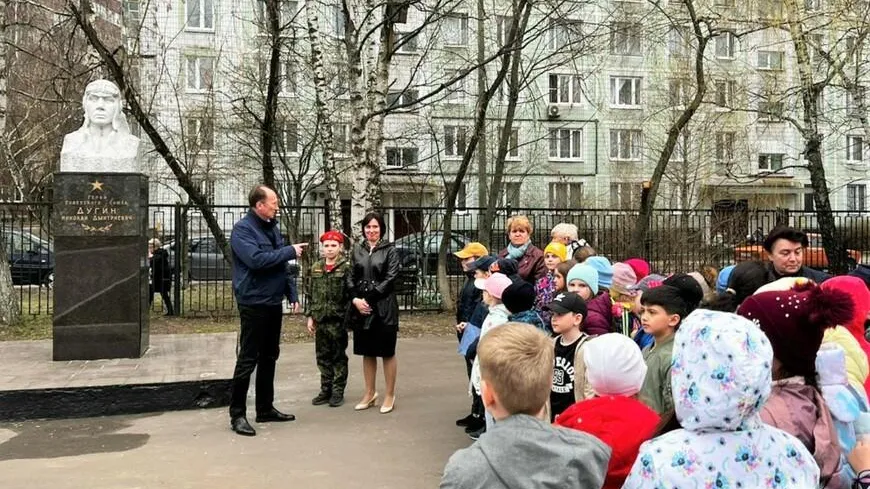 Гранитную плитку заменили на монументе в Люберцах